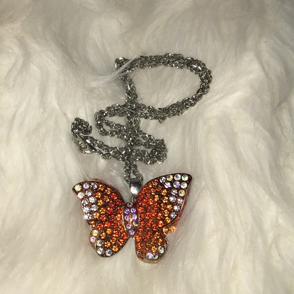 Butterfly Rhinestone Necklace - Picture 10 of 16